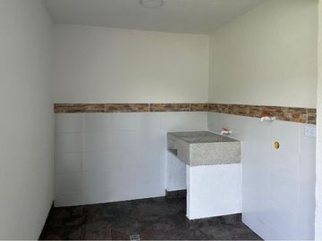 SE VENDE CABAÑA CHINACOTA