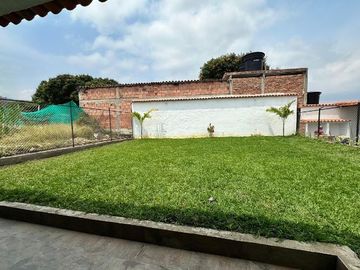 SE VENDE CABAÑA CHINACOTA