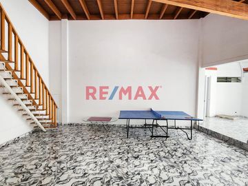 Se Alquila Amplia Casa De Lujo Con Piscina En La Molina