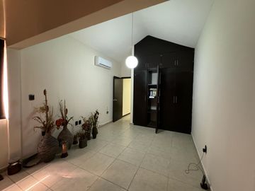 CASA EN VENTA EN FRACC. QUINTAS DE ANDALUS CARRETERA PASO DEL TORO, VER.