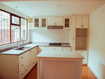 Casa en Venta, en Urbanización, Sector Eucaliptos