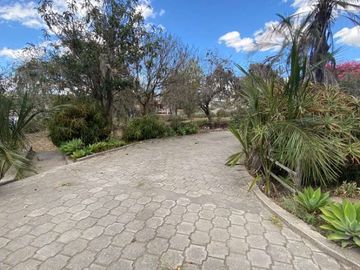 Pomasqui sector comercial 16.700 metros terreno de venta
