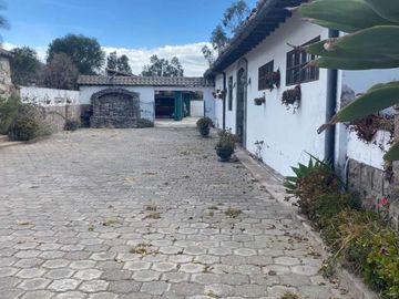 Pomasqui sector comercial 16.700 metros terreno de venta