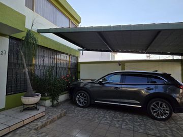 Casa en venta en Las Reynas