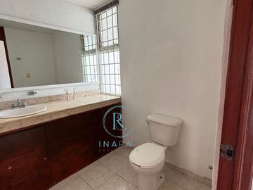 CASA EN VENTA EN RESIDENCIAL PRIVADA EN CIUDAD DEL CARMEN, CAMPECHE