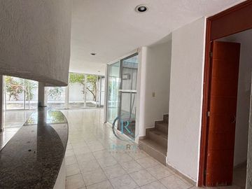 CASA EN VENTA EN RESIDENCIAL PRIVADA EN CIUDAD DEL CARMEN, CAMPECHE