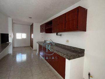 CASA EN VENTA EN RESIDENCIAL PRIVADA EN CIUDAD DEL CARMEN, CAMPECHE