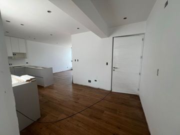 VENDO LINDO DÙPLEX DOS DORMITORIOS FRENTE A PARQUE HIGUERETA SURCO