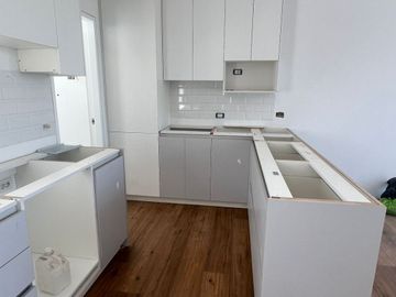 VENDO LINDO DÙPLEX DOS DORMITORIOS FRENTE A PARQUE HIGUERETA SURCO