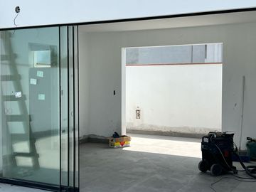 VENDO LINDO DÙPLEX DOS DORMITORIOS FRENTE A PARQUE HIGUERETA SURCO