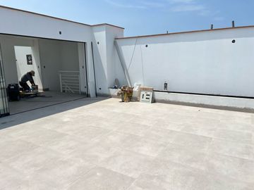VENDO LINDO DÙPLEX DOS DORMITORIOS FRENTE A PARQUE HIGUERETA SURCO