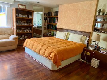 SE VENDE CASA EN LAS VILLAS CON SEGURIDAD - EN PASEOS DE LAS PALMAS INTERLOMAS