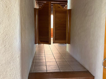 CASA EN VENTA EN AVANDARO A DOS AGUAS ESTILO VALLESANO
