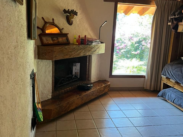 CASA EN VENTA EN AVANDARO A DOS AGUAS ESTILO VALLESANO