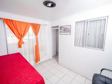 SE VENDE CASA EN PSJE TENO.