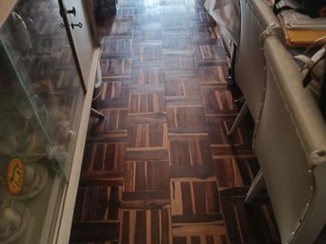 Casa En La Perla De 2 Pisos Con 4 Dormitorios Y Con Gran Potencial