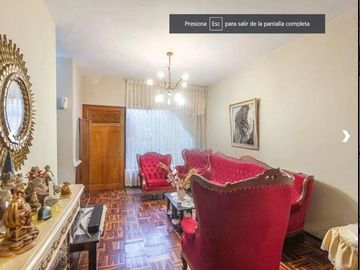 Casa En La Perla De 2 Pisos Con 4 Dormitorios Y Con Gran Potencial