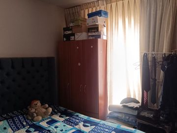 Casa En La Perla De 2 Pisos Con 4 Dormitorios Y Con Gran Potencial