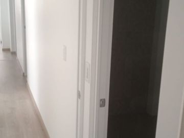 VENDO LINDO DPTO DE ESTRENO DE 3DORM DE ESTRENO CERCA A PARQUES