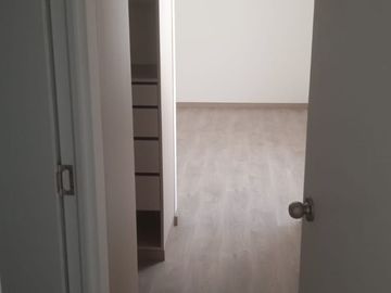 VENDO LINDO DPTO DE ESTRENO DE 3DORM DE ESTRENO CERCA A PARQUES