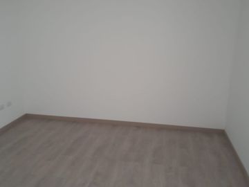 VENDO LINDO DPTO DE ESTRENO DE 3DORM DE ESTRENO CERCA A PARQUES
