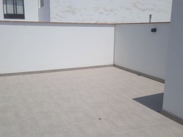 VENDO LINDO DPTO DE ESTRENO DE 3DORM DE ESTRENO CERCA A PARQUES