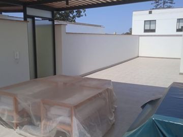 VENDO LINDO DPTO DE ESTRENO DE 3DORM DE ESTRENO CERCA A PARQUES