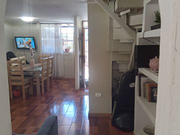 HERMOSA CASA EN PEÑAFLOR LAS PALMERAS