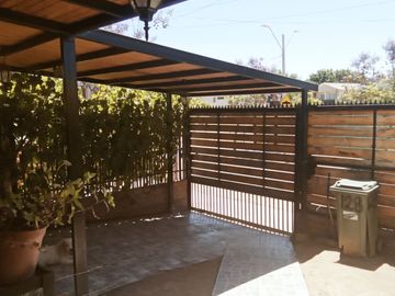 HERMOSA CASA EN PEÑAFLOR LAS PALMERAS