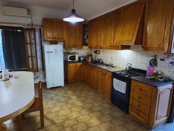 CASA EN VENTA SOBRE AV. GRANADEROS SAN RAFAEL MENDOZA