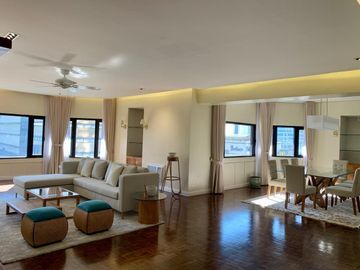 FULLY FURNISHED 3BR UNIT WITH PARKING FOR SALE IN TWIN TOWERS MAKATI