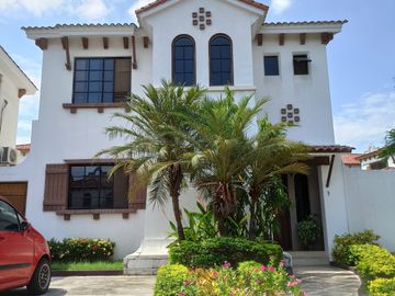 Venta de Casa Urb Terranostra - Via a la Costa