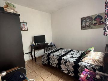 CASA EN VENTA 4 REC COL. PRIMO TAPIA $2,770,000 (Por el de abastos)