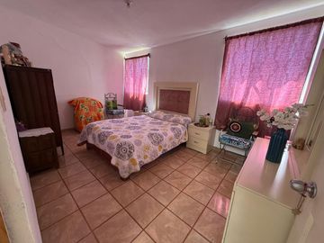 CASA EN VENTA 4 REC COL. PRIMO TAPIA $2,770,000 (Por el de abastos)