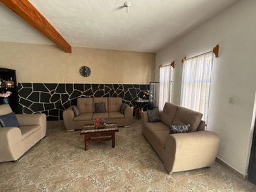 CASA EN VENTA 4 REC COL. PRIMO TAPIA $2,770,000 (Por el de abastos)