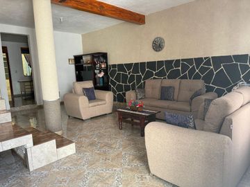 CASA EN VENTA 4 REC COL. PRIMO TAPIA $2,770,000 (Por el de abastos)
