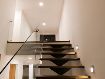 CASA DE VENTA EN TUMBACO DE 3 DORMITORIOS QUITO ECUADOR