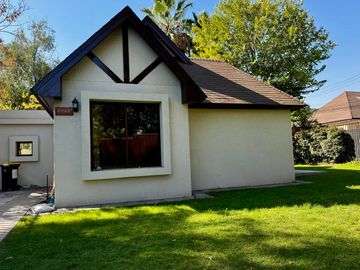 Oportunidad Inmobiliaria! Casa de 4d 4b 346 m2 calle Simón González 8868 La Reina