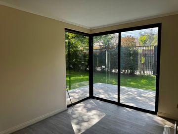 Oportunidad Inmobiliaria! Casa de 4d 4b 346 m2 calle Simón González 8868 La Reina