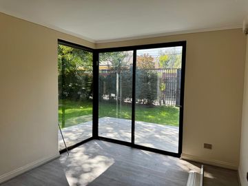 Oportunidad Inmobiliaria! Casa de 4d 4b 346 m2 calle Simón González 8868 La Reina