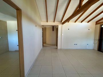 Parcela en Melipilla! con 2 Casas de 357 m2 más terreno de 5.000 m2. Condominio Las Flores.