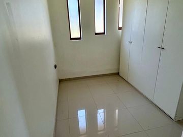 Parcela en Melipilla! con 2 Casas de 357 m2 más terreno de 5.000 m2. Condominio Las Flores.
