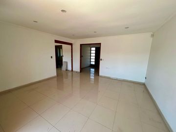 Parcela en Melipilla! con 2 Casas de 357 m2 más terreno de 5.000 m2. Condominio Las Flores.