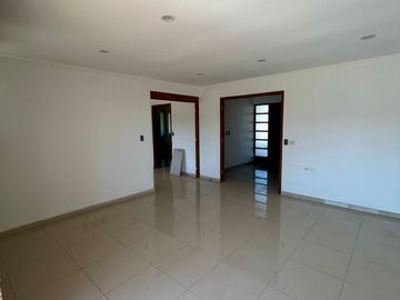 Parcela en Melipilla! con 2 Casas de 357 m2 más terreno de 5.000 m2. Condominio Las Flores.
