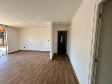Parcela en Melipilla! con 2 Casas de 357 m2 más terreno de 5.000 m2. Condominio Las Flores.