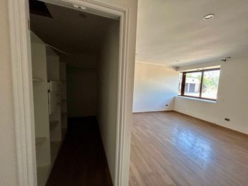 Parcela en Melipilla! con 2 Casas de 357 m2 más terreno de 5.000 m2. Condominio Las Flores.