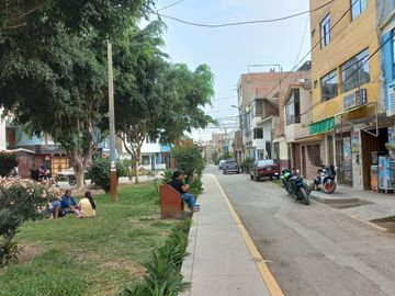 Se Alquila Local Comercial En Puente Piedra