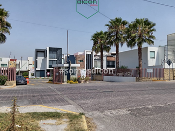 CASA EN VENTA EN ZONA ANAHUAC, CIUDAD JUDICIAL, PERIFERICO