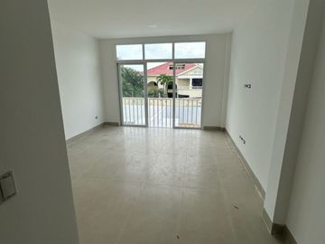 Casa duplex en venta, La Puntilla - Samborondón
