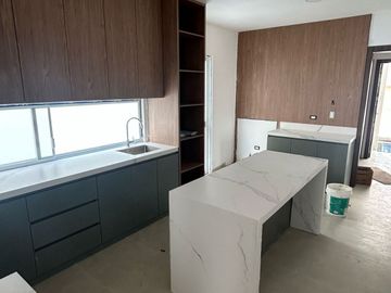 Casa duplex en venta, La Puntilla - Samborondón